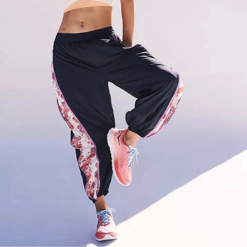 NWOT Free People Movement Three Pointer Track Pants Midnight Navy Blue Combo - Picture 2 of 3